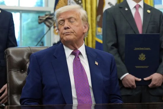 星速配资 “我会盯着你”！沃尔玛将涨价，特朗普破防：怎么能怪关税，你赚了几十亿该吞下关税！更多美企加入涨价行列